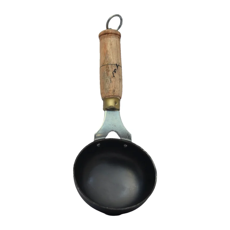 Iron Tadka Pan, Wooden Handle (Silver Bracket)